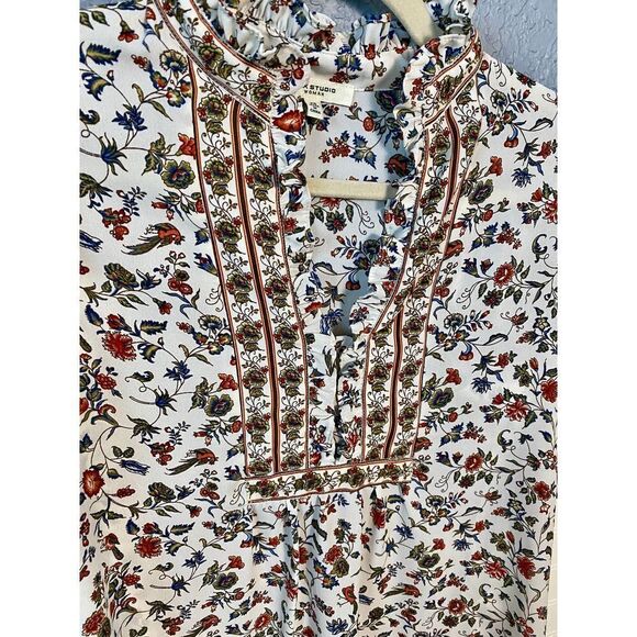 Max Studio Woman White Floral V-Neck Short Sleeve Blouse Women's Size XS - Picture 2 of 7